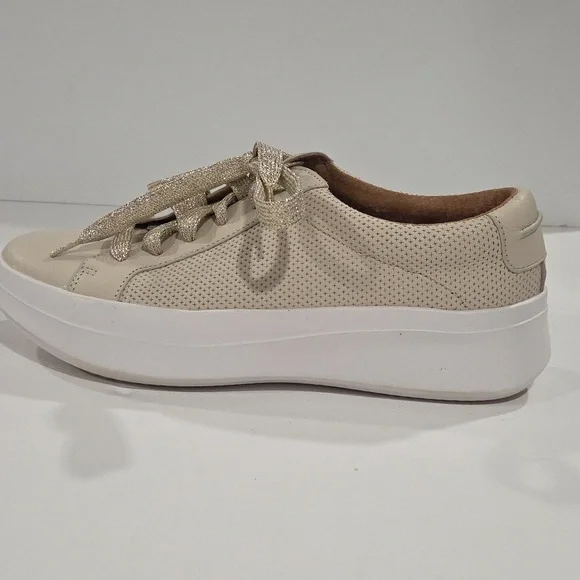 GENTLE SOULS KENNETH COLE Womens Tan Rosette Gold Wedge Leather Sneakers Shoes 8 - Picture 8 of 8